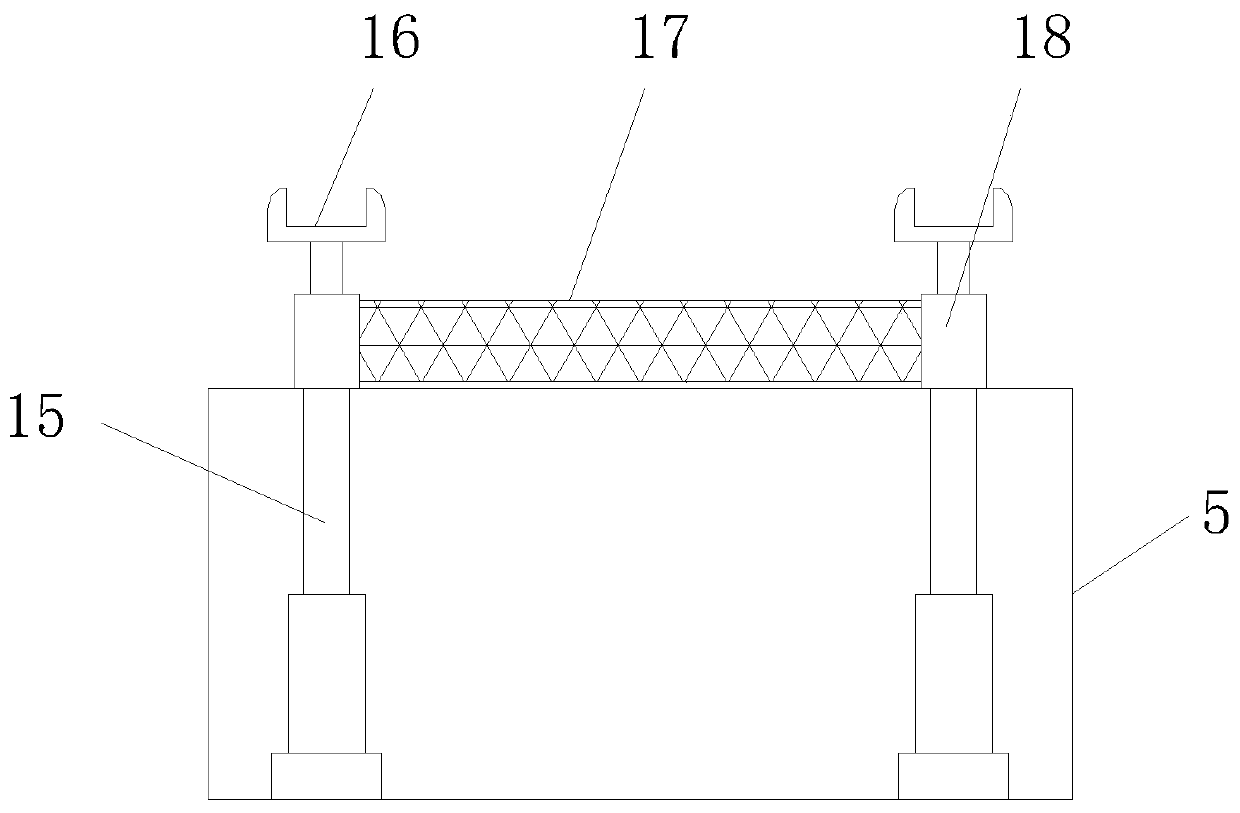 An inspection and maintenance device with safety protection function for high-altitude telecommunications towers