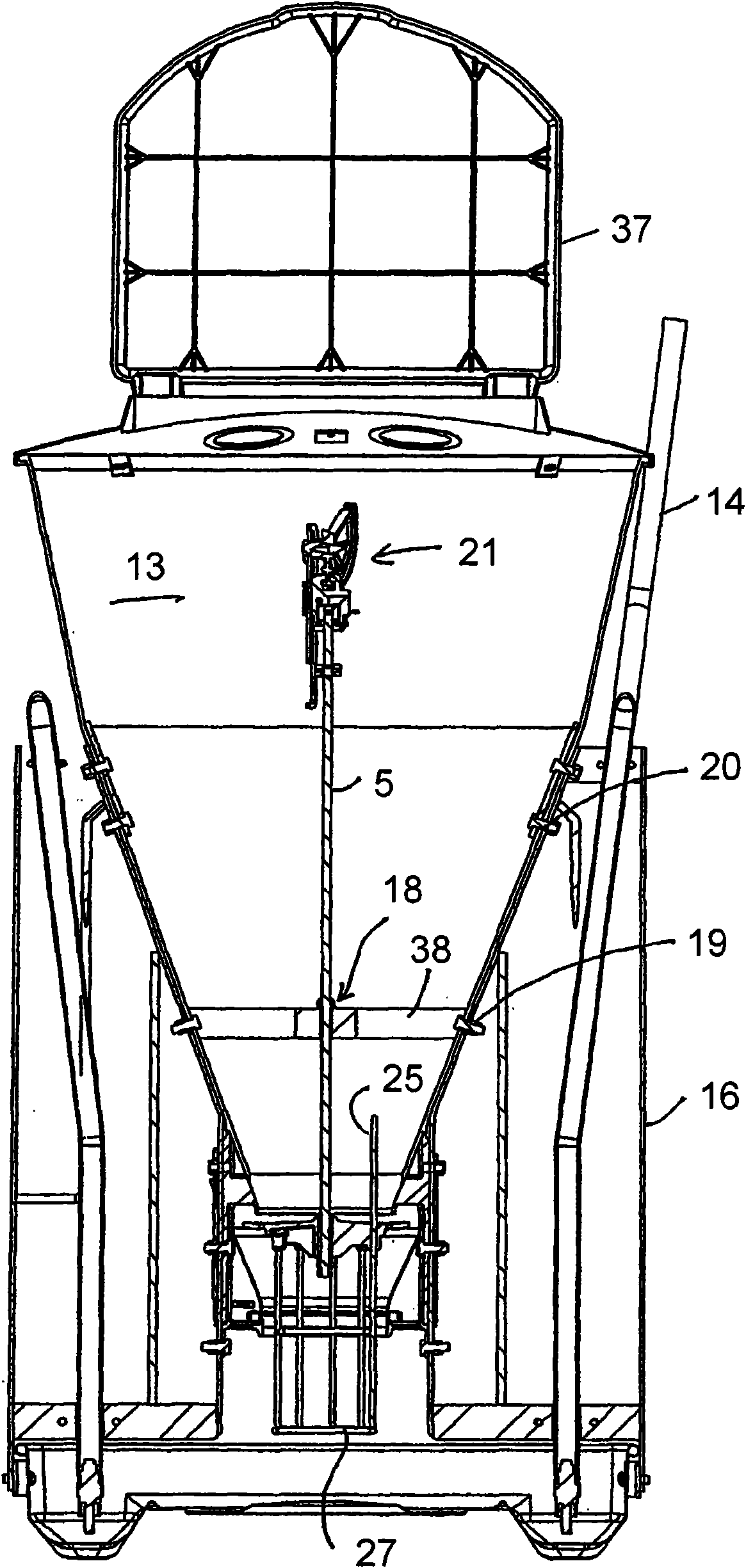 Feeding device with grate