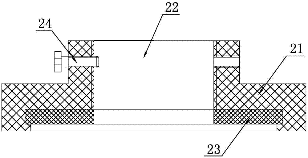 Negative pressure equal liquid level height control liquid filling device