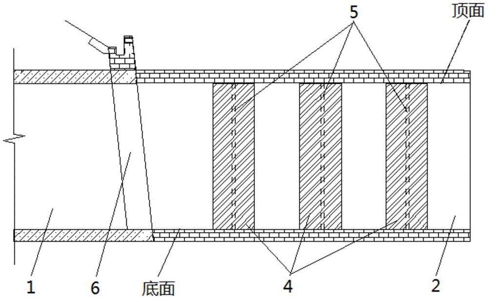 Partition-type buffer structure at the exit of railway tunnel