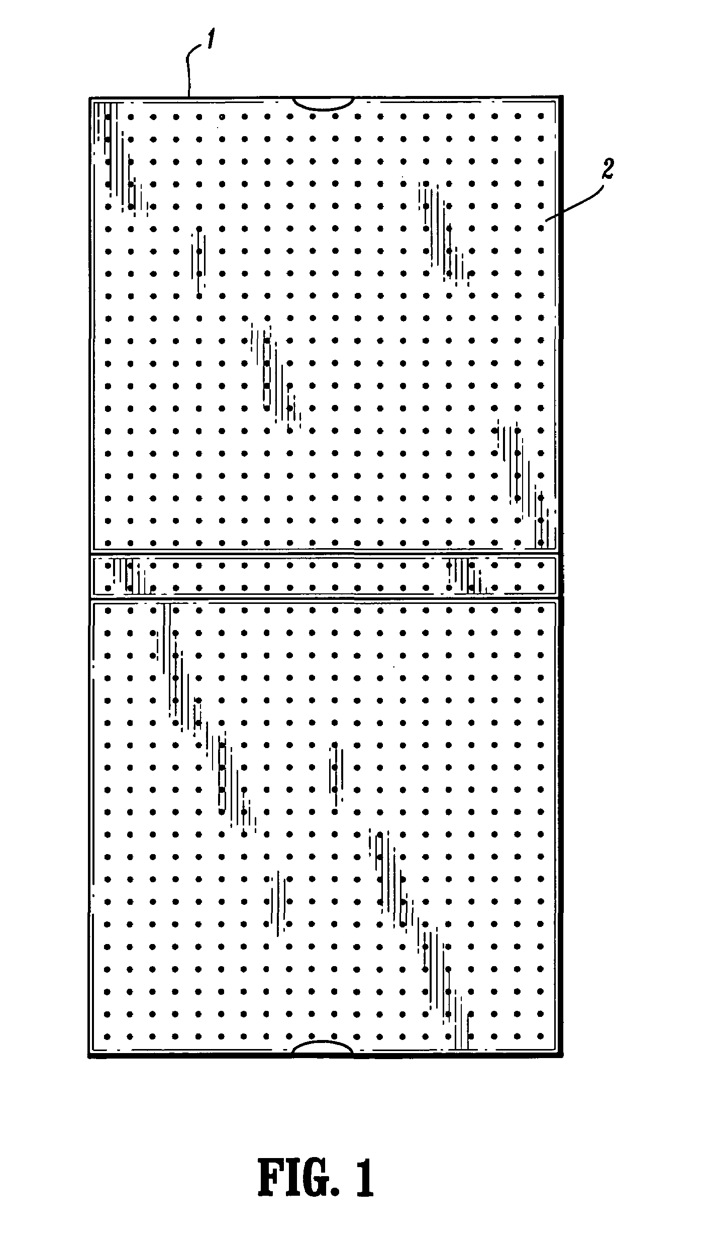 Packaging device and method for absorbing moisture