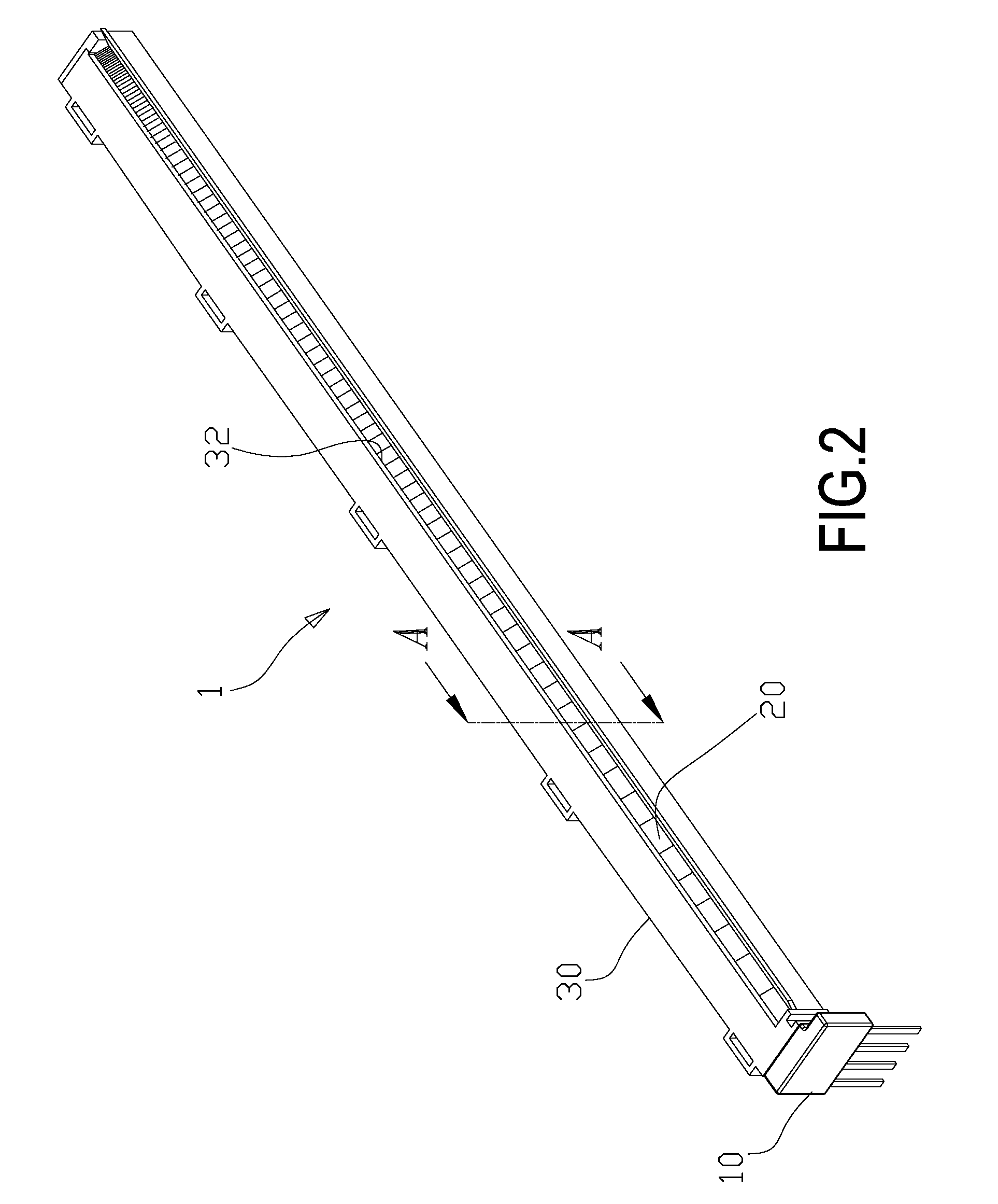 Linear light source for enhancing uniformity of beaming light within the beaming light's effective focal range