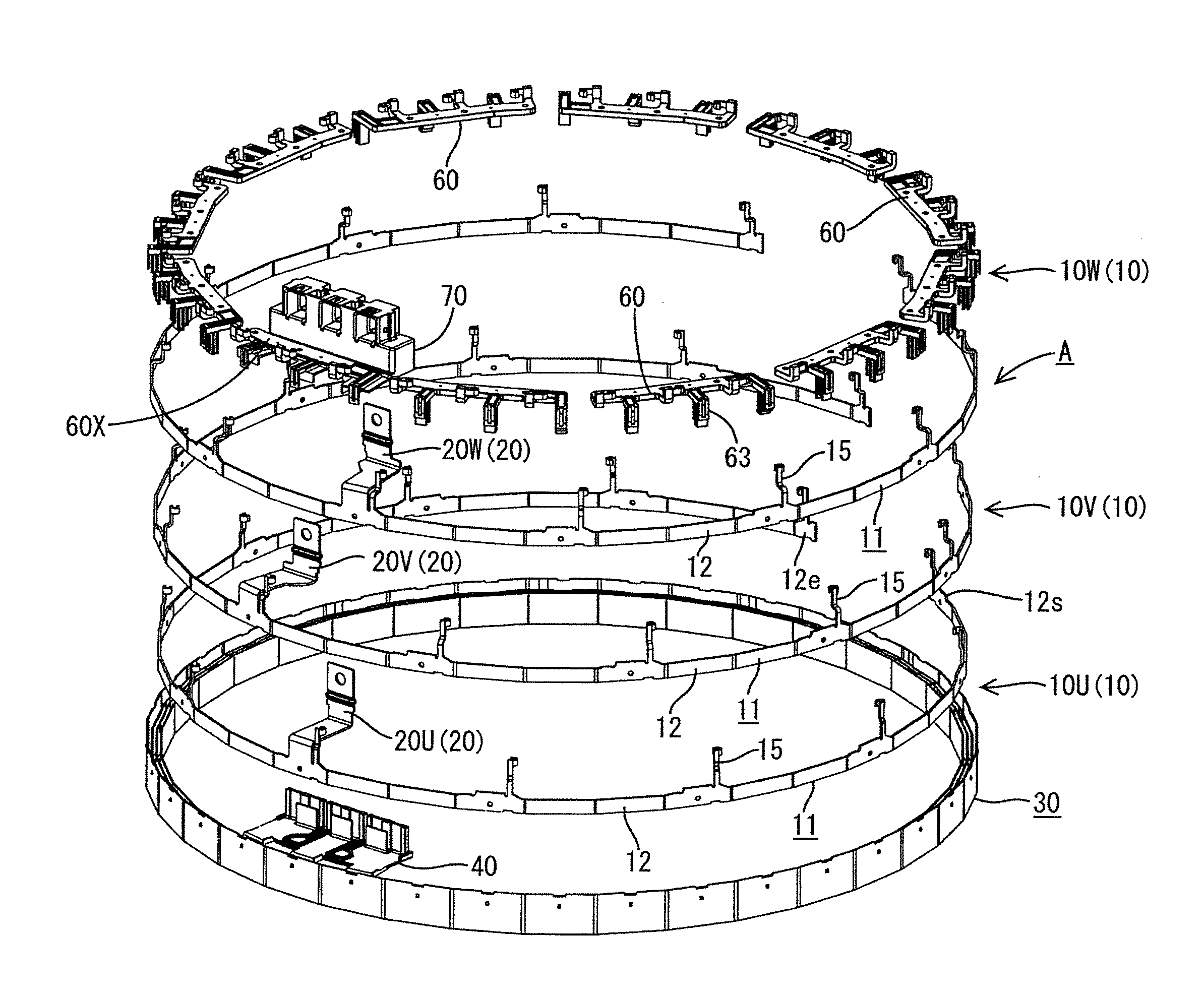 Centralized power distribution member for motor