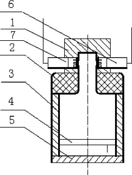 Standing wave pipe coupling cavity used for wide-band low-distortion equal-amplitude equal-phase calibration