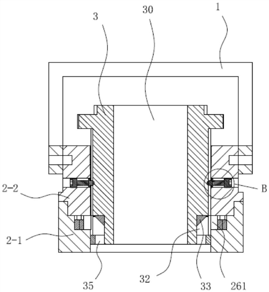 Auxiliary positioning device for tapping