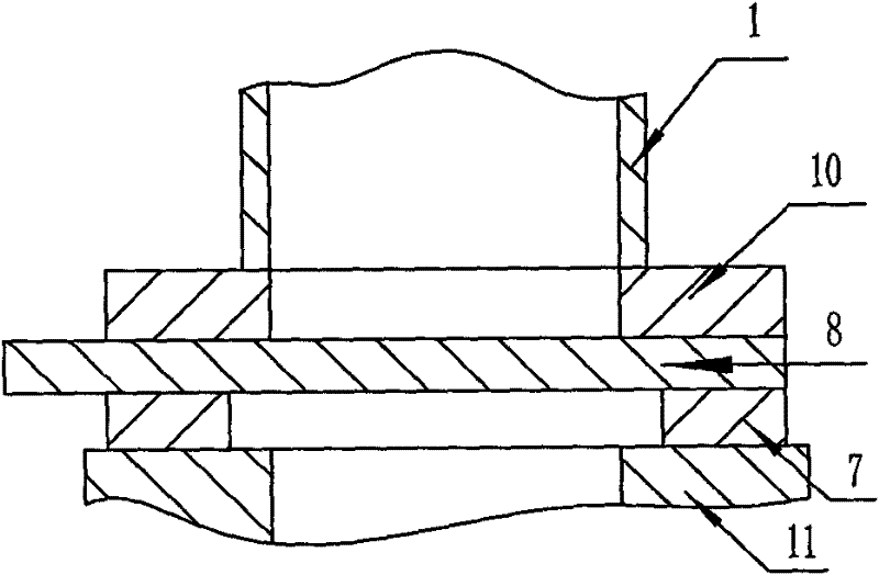 Online and rapid leakage detecting method for roller hearth type non-oxidation furnace radiating pipe