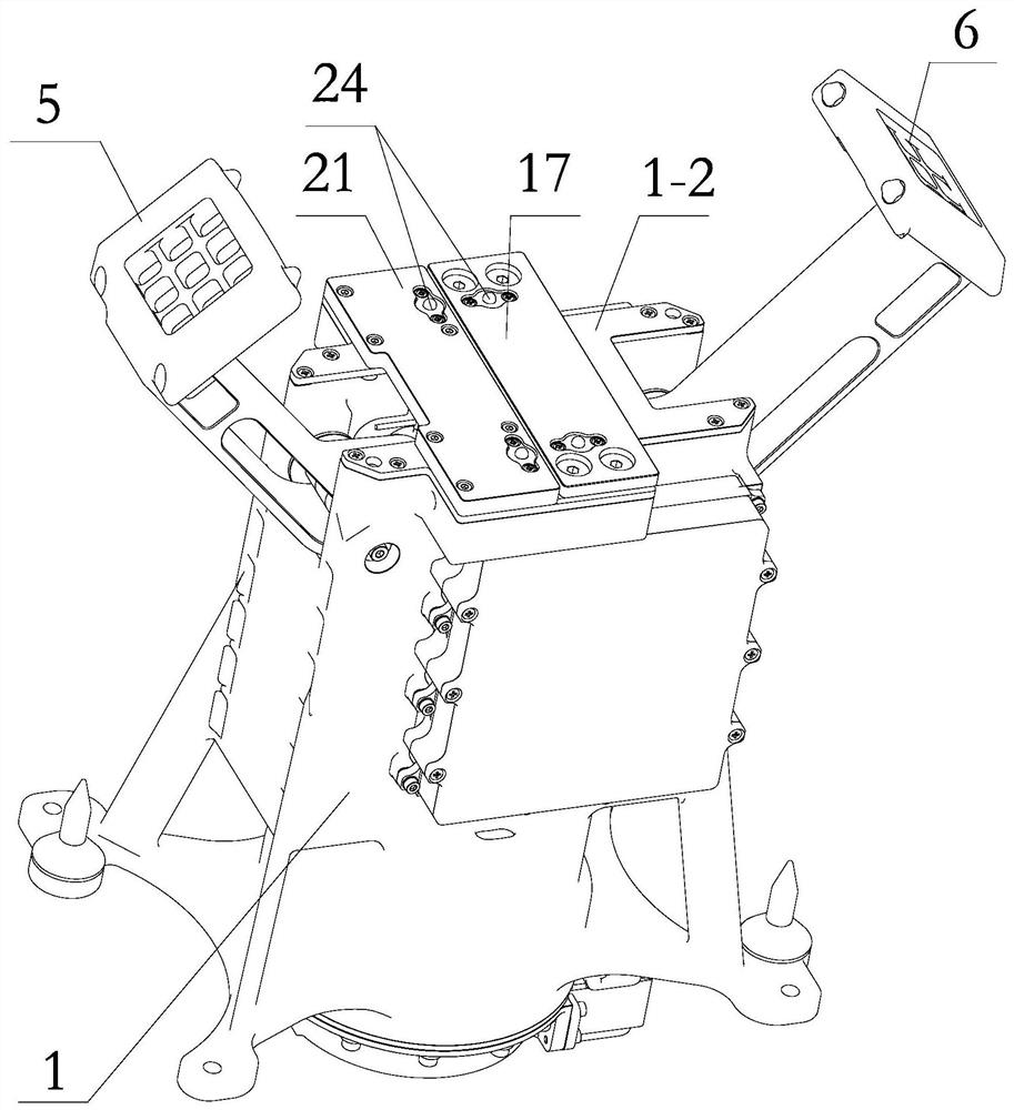 Self-adaptive space manipulator suitable for capturing various non-cooperative satellites