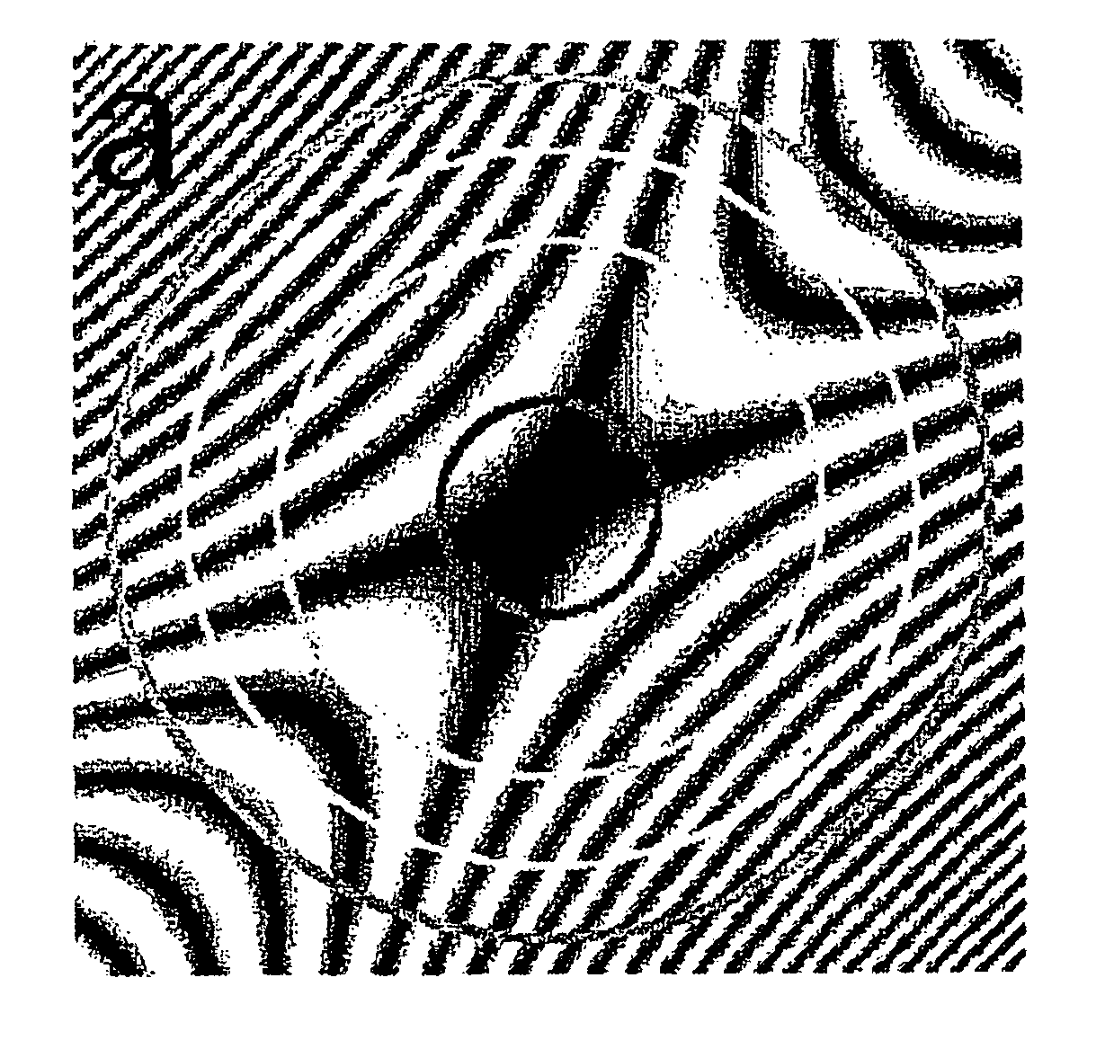 Method and electron microscope for measuring the similarity of two-dimensional images