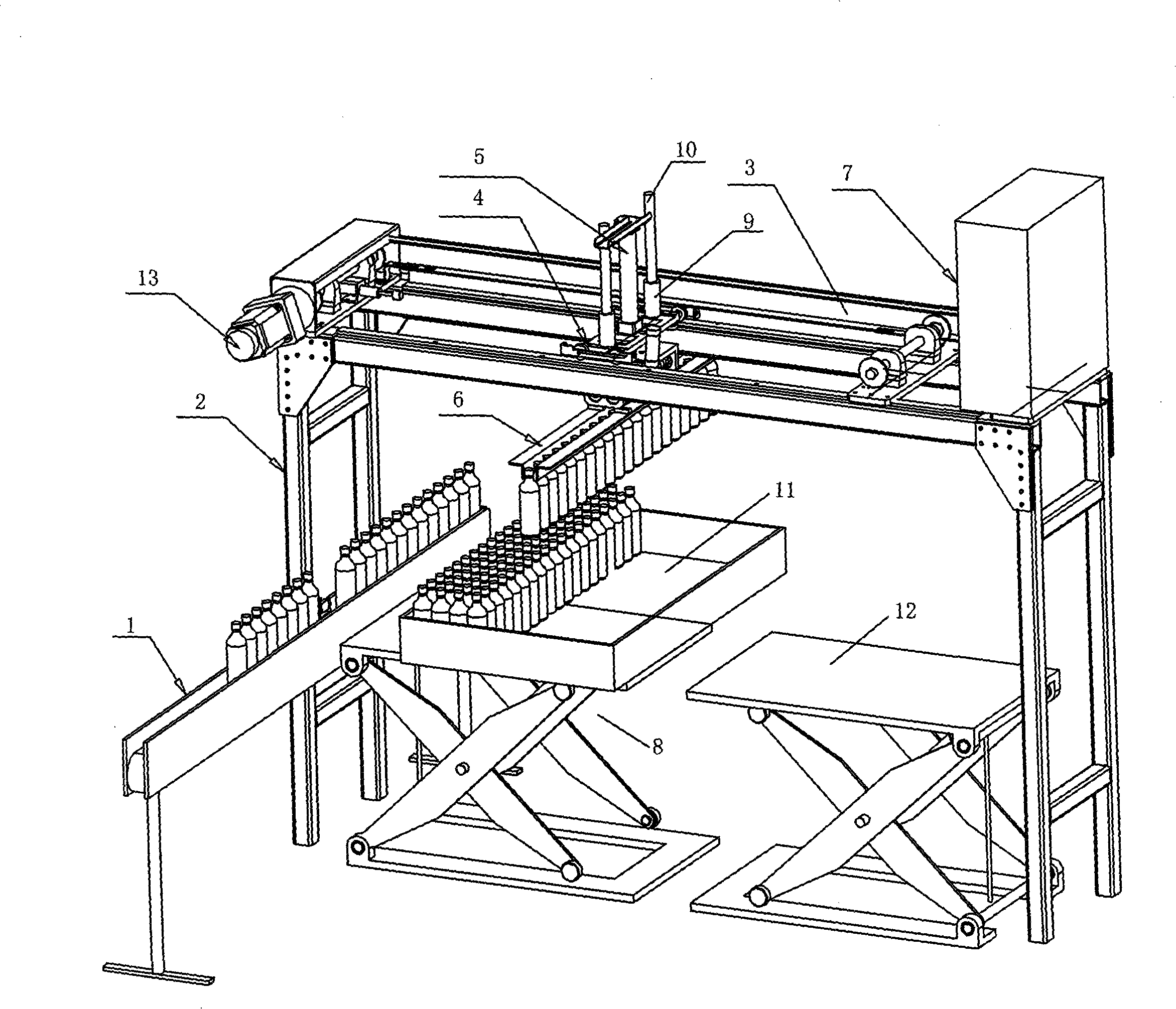 Automatic collecting and arranging machine for plastic soft bottle