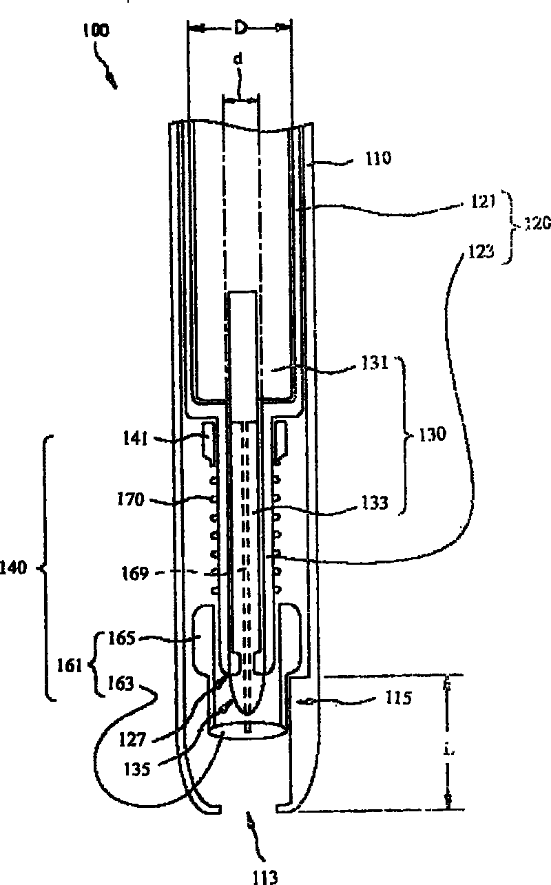 Opening and closing device of uncovered retractable pen and uncovered retractable pen