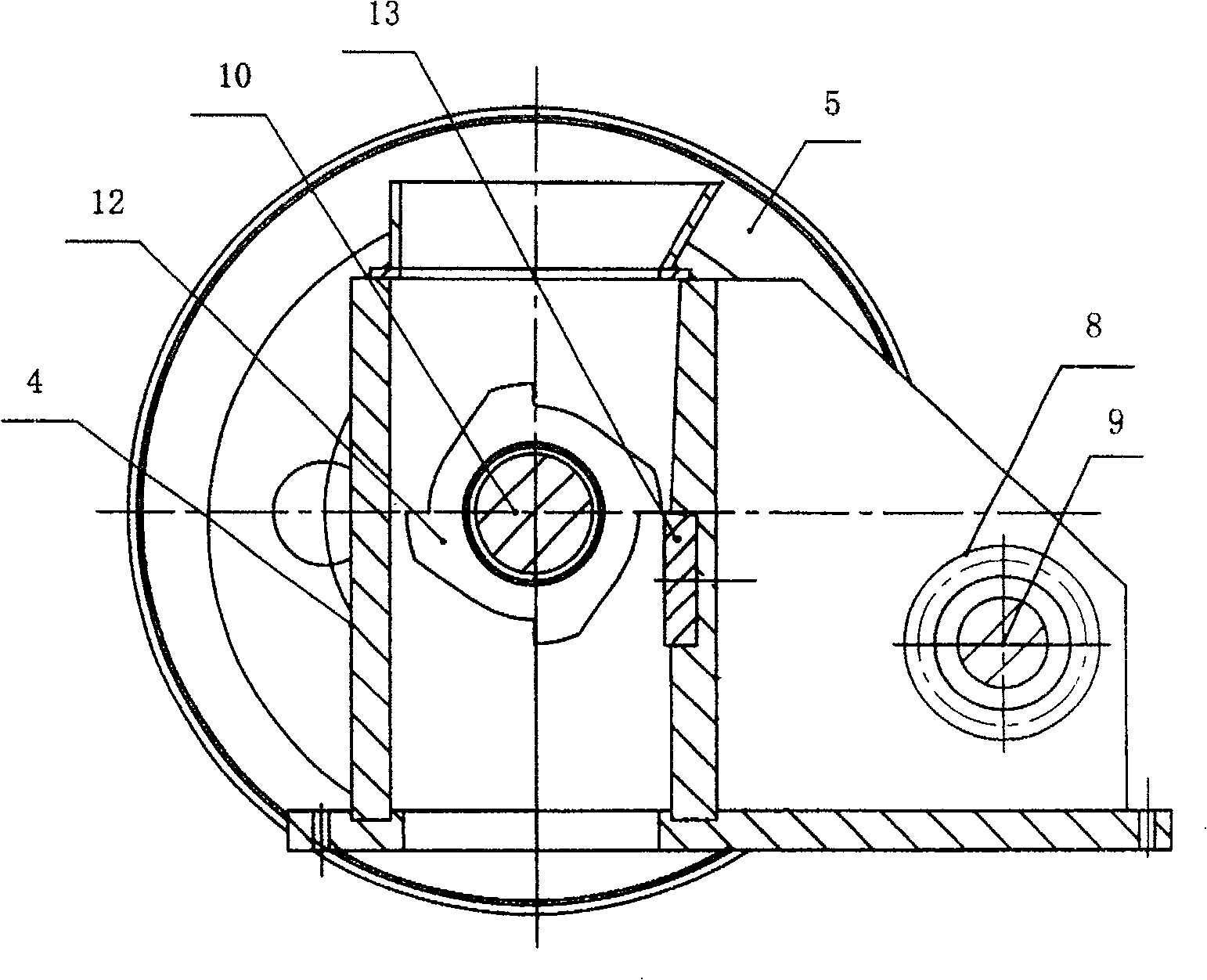 Compression shearing type crusher used for titanium sponge