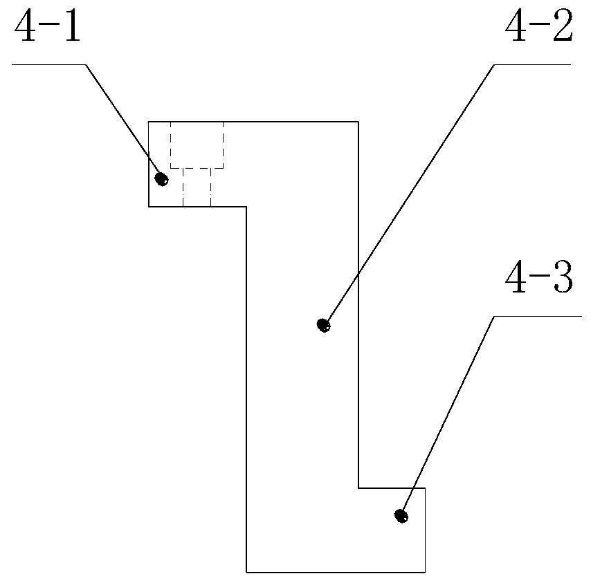 A Limiting Structure for Limiting the Displacement of the Floating Template of the Mold