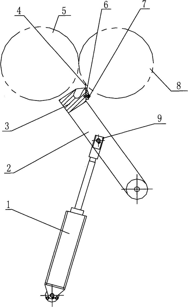 Corrugated cardboard printing machine and multipoint scraper-adjusting and ink-distributing device thereof