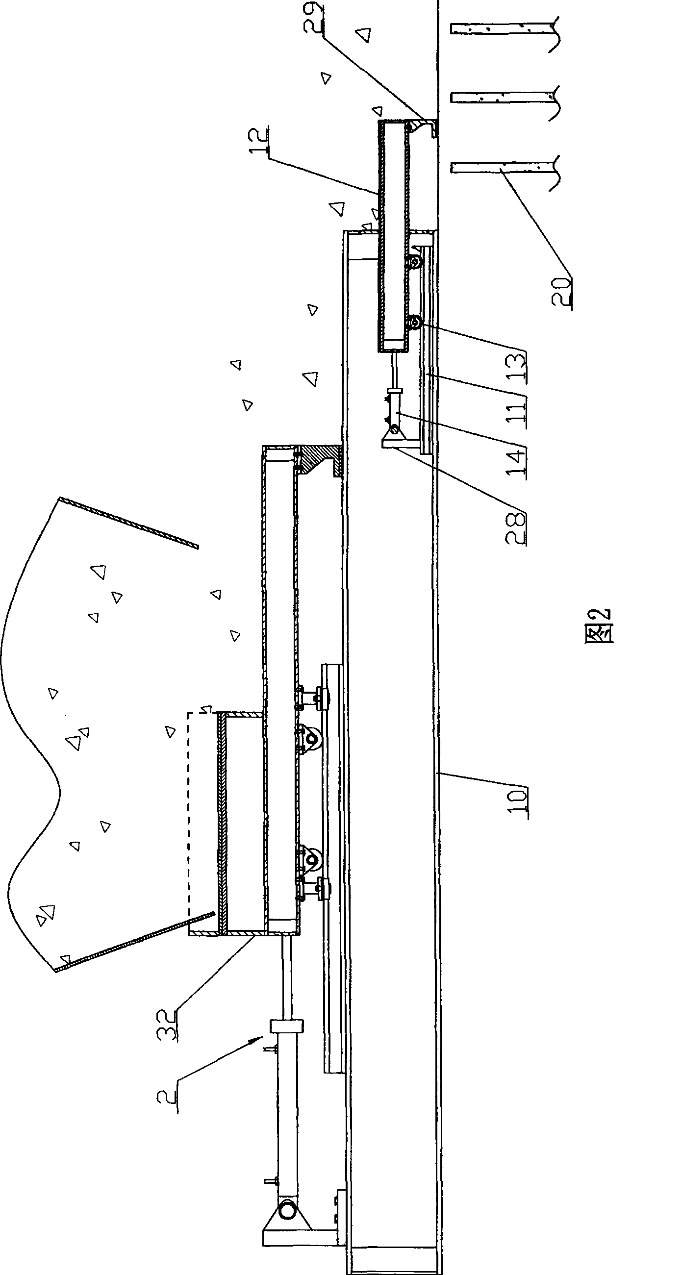 Multiple row sectional drive combined type domestic garbage incinerator