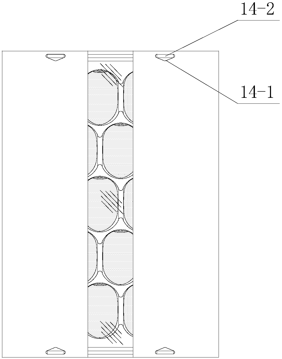 Mechanical arm grabbing type automatic fruit packaging equipment and method