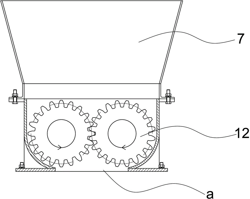 Casting forming method and forming system for refractory green brick