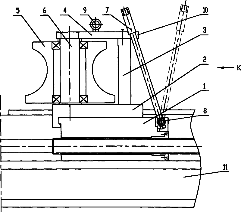 Fast roll changing device of vertical rolling mill