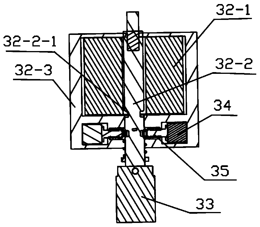 Traction electromagnet for gauge-changeable wheel set and locking mechanism for gauge-changeable wheel set