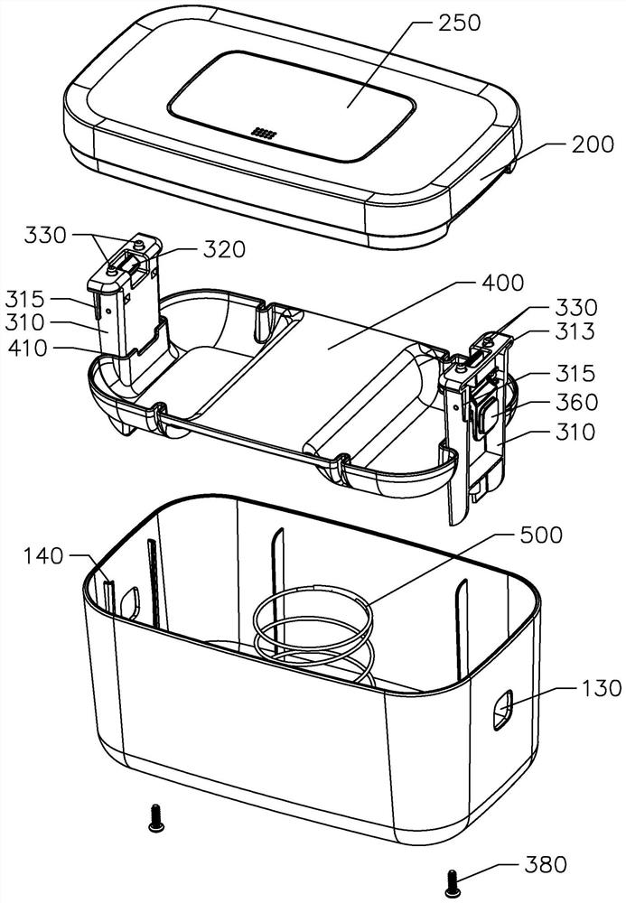 Wet tissue heater convenient to operate