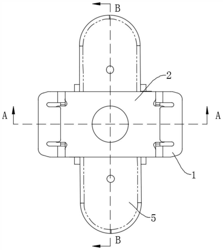 Moving contact bridge retaining structure of anti-short-circuit capability improving switch device