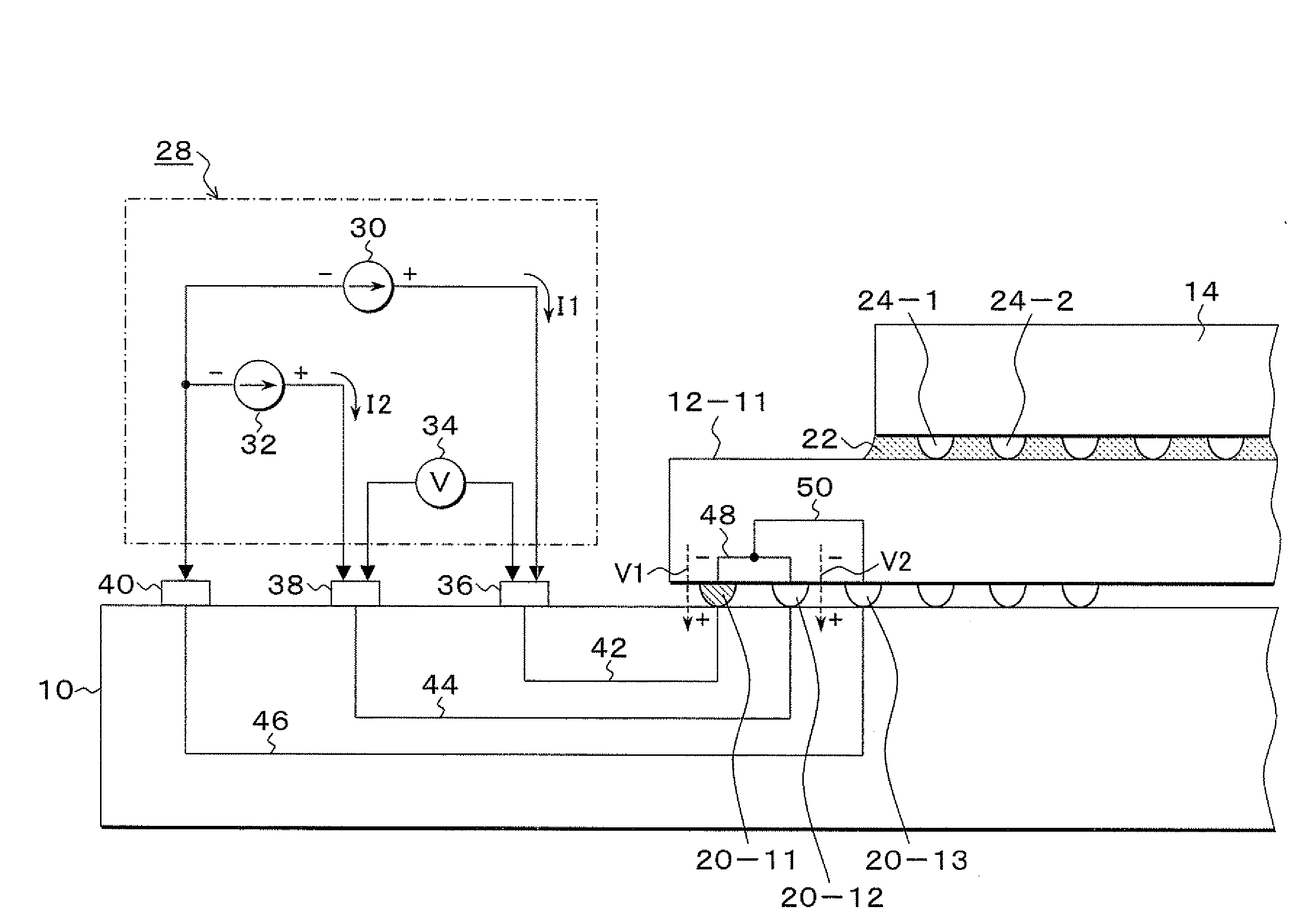 High-sensitive resistance measuring device and monitoring method of solder bump