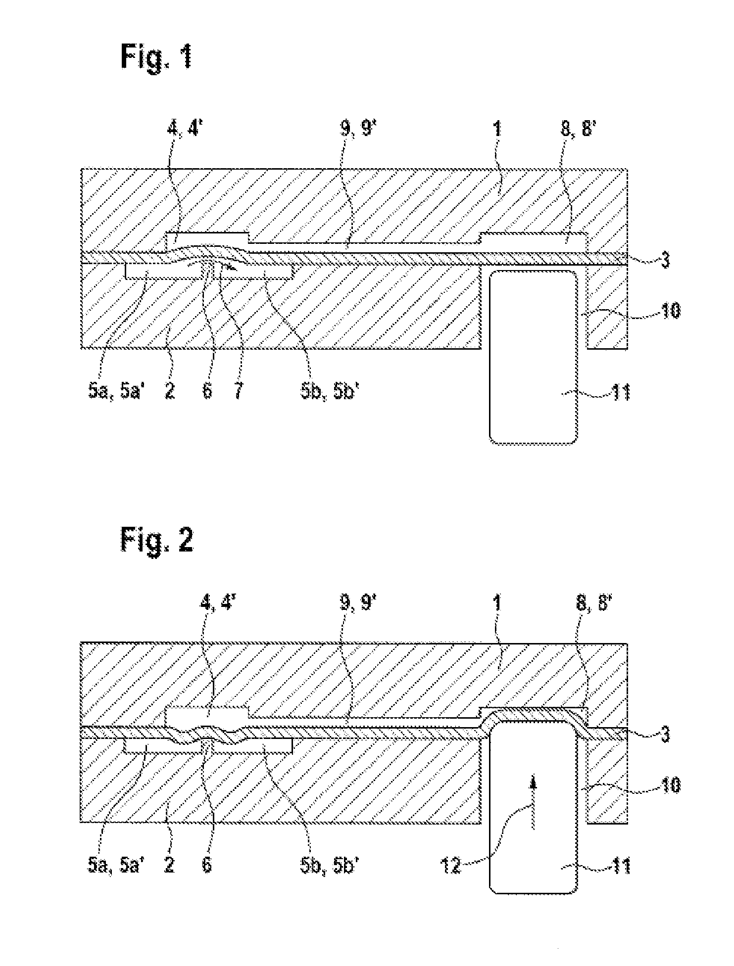 Microfluidic component for manipulating a fluid, and microfluidic chip