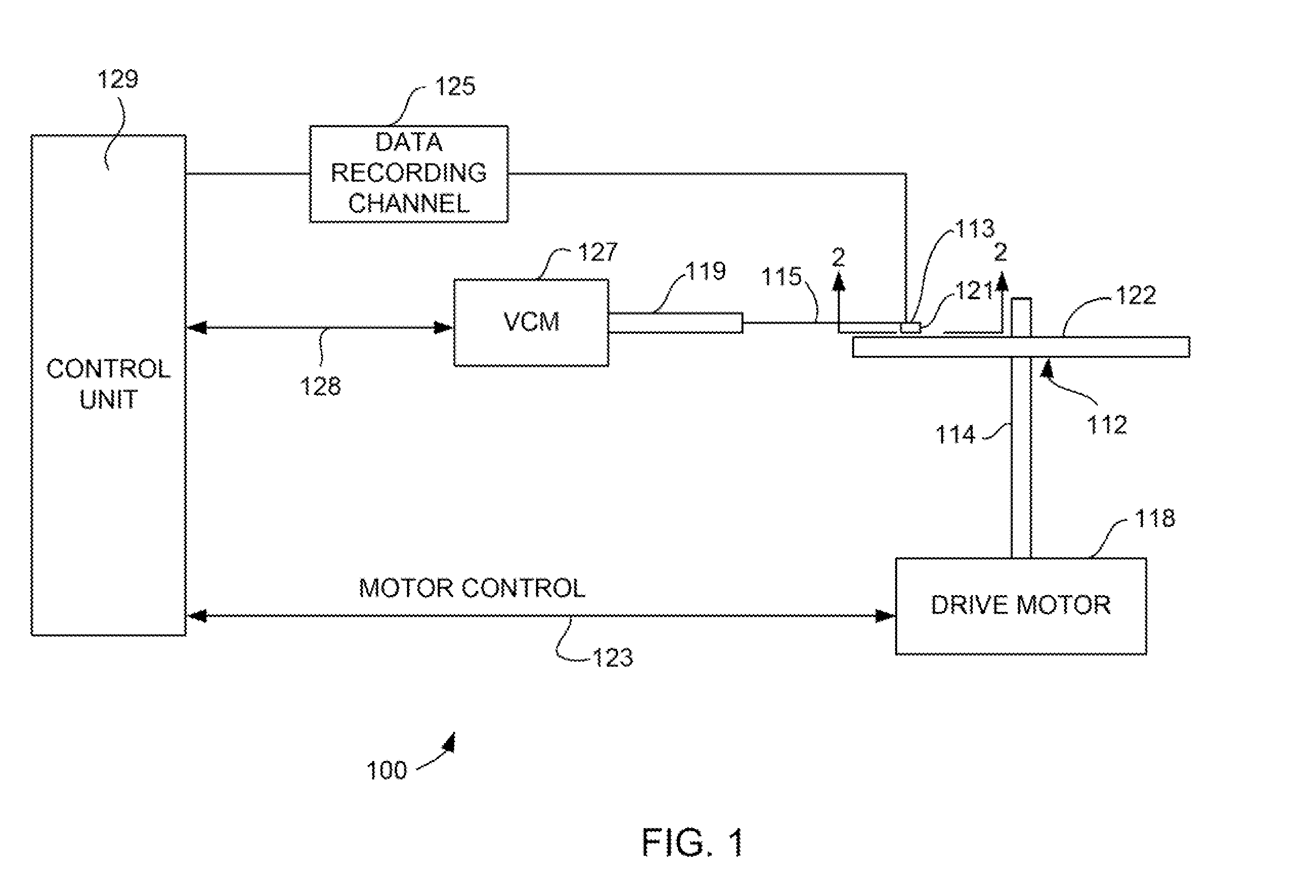 Three-terminal design for spin accumulation magnetic sensor