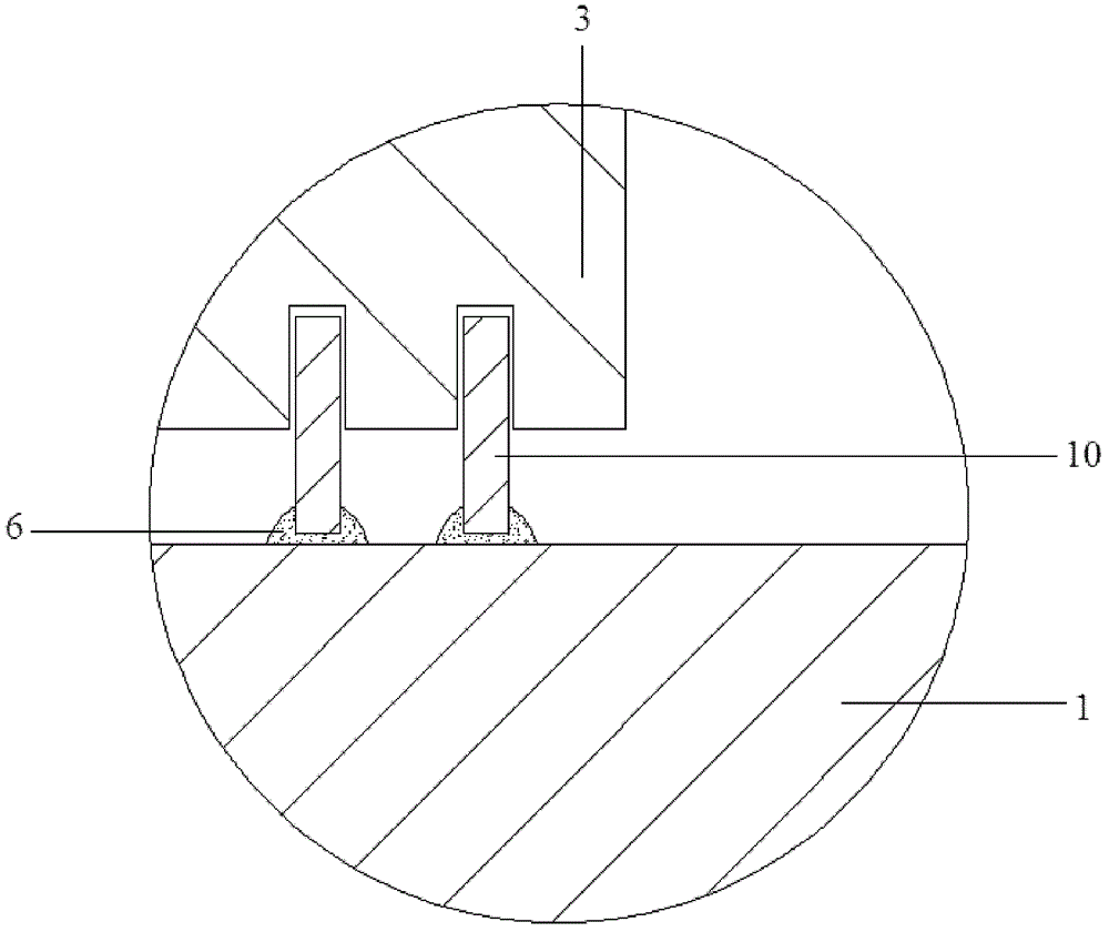 Shaft sealing device with magnetic fluids