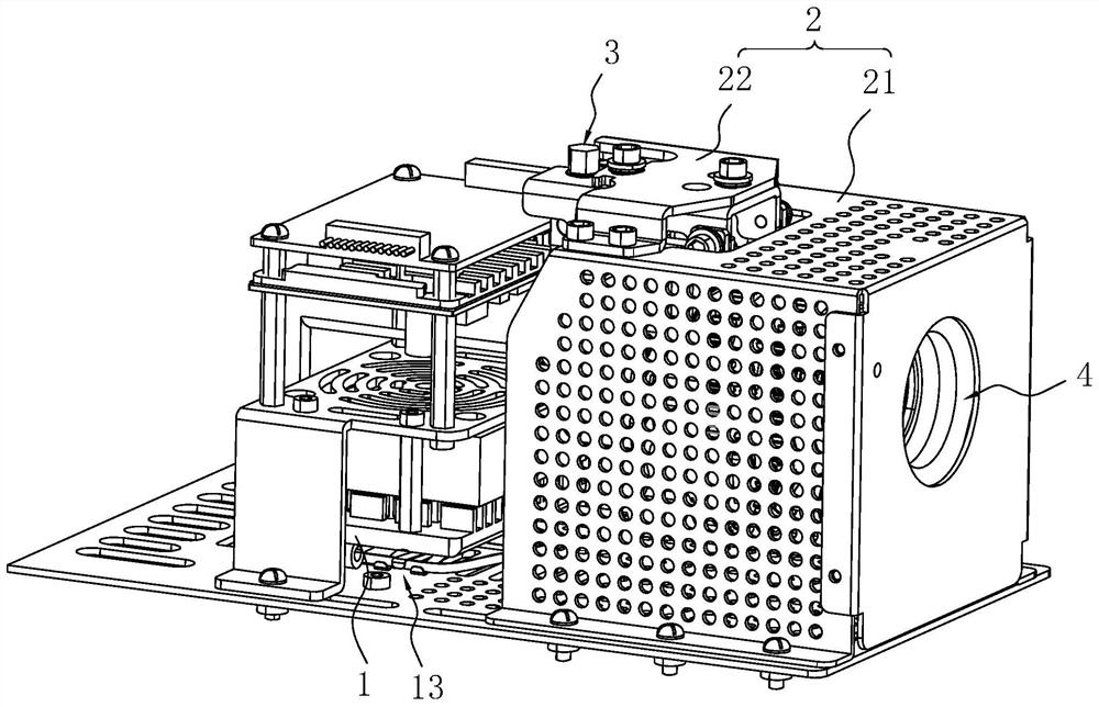 Structure for reducing speckles and improving light spot uniformity and laser searchlighting equipment