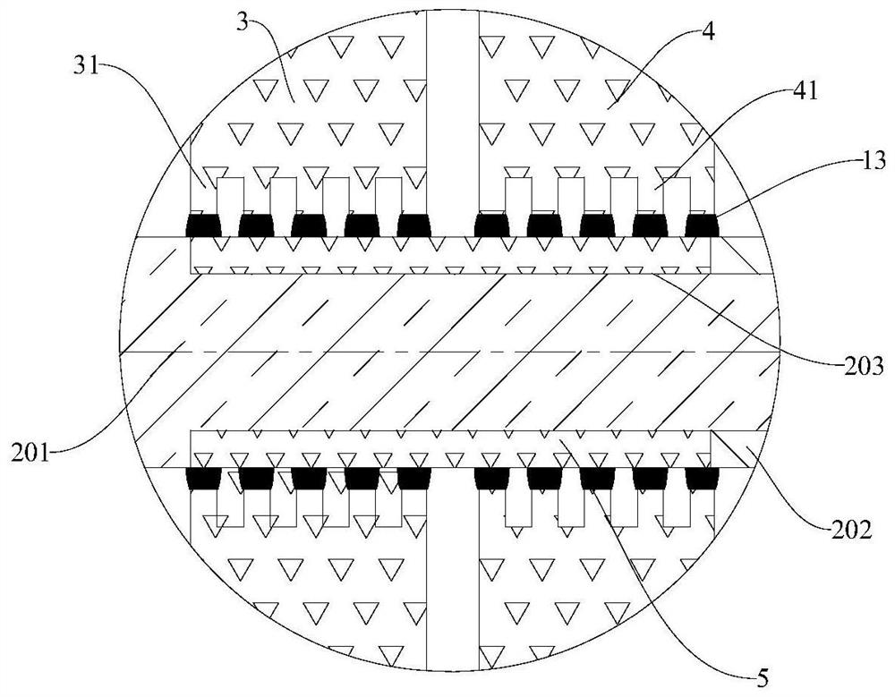 Magnetic liquid sealing device with embedded permanent magnet