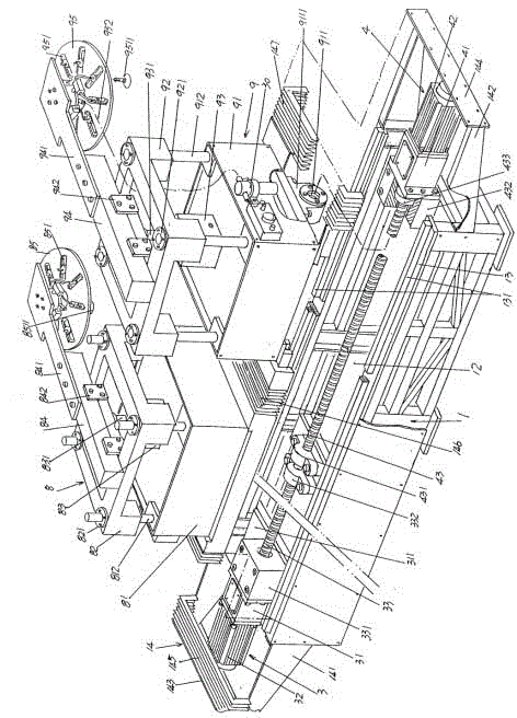 Automatic reaming device for center hole of disc saw blade