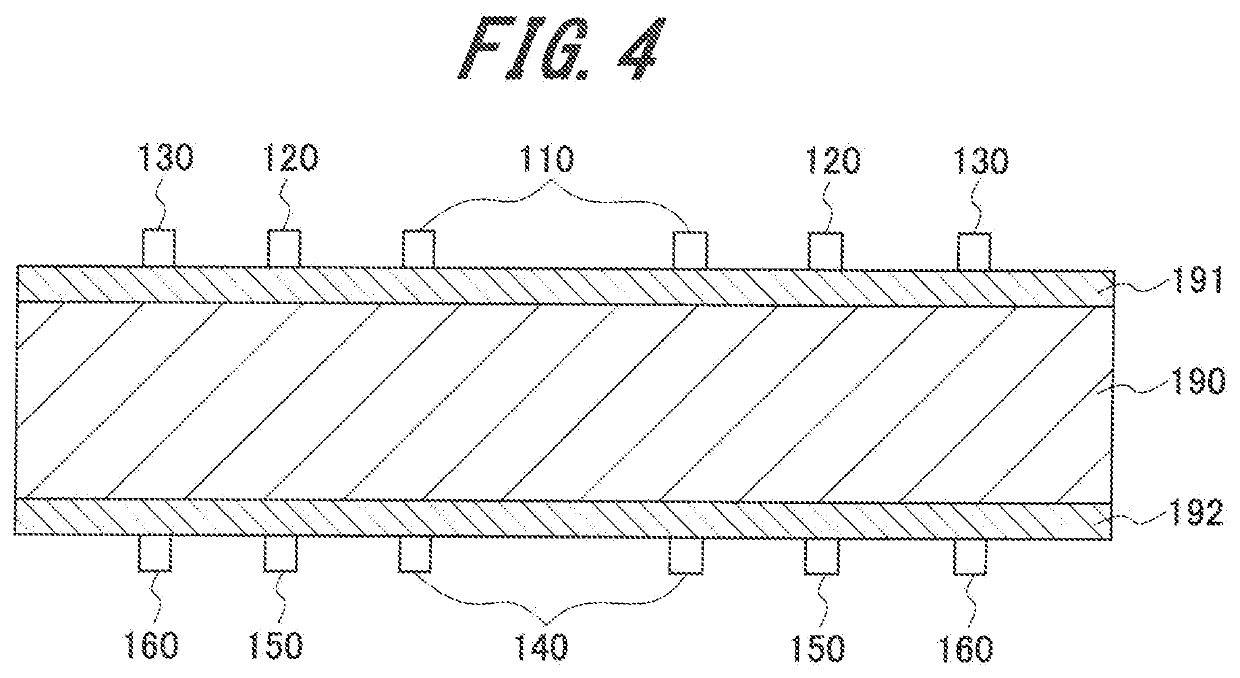 Wireless communication apparatus and antenna device