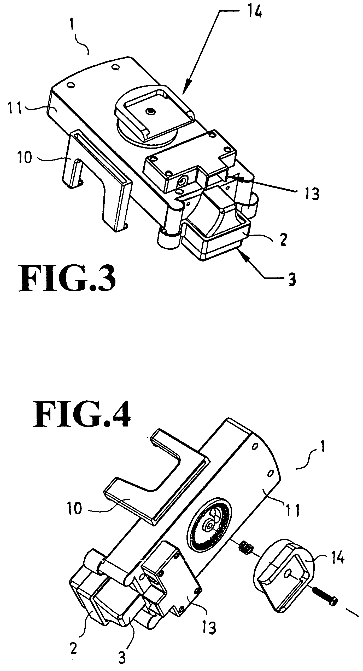 Sectional adapter of clamping holder for automobiles