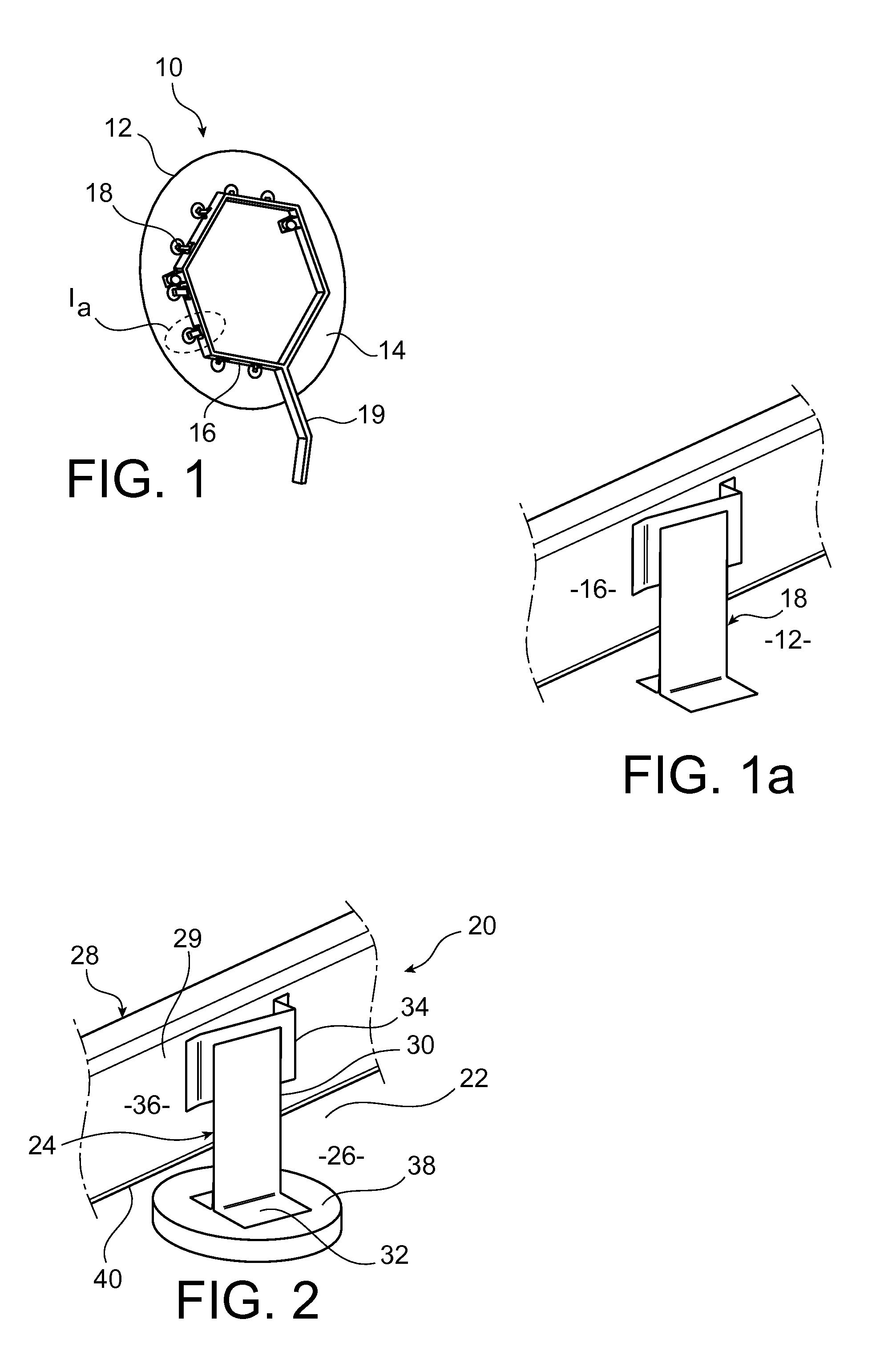 Radio antenna with improved decoupling angles