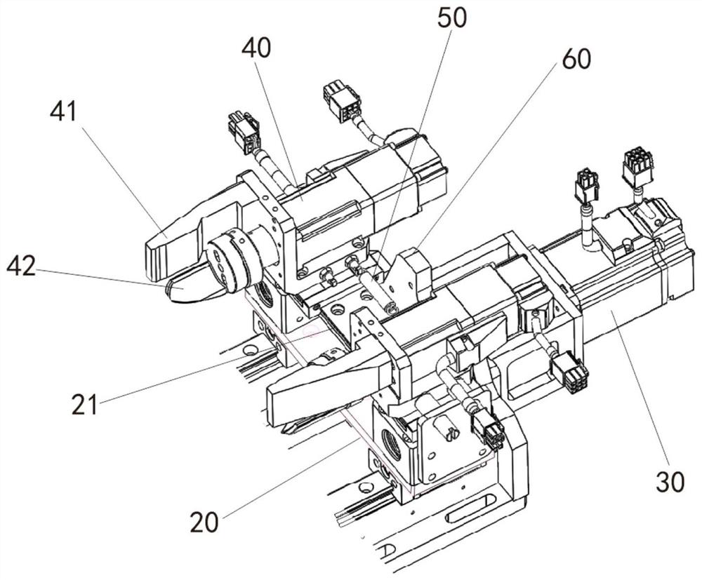 An automatic sticker forming device for curved corner packaging boxes and its application method