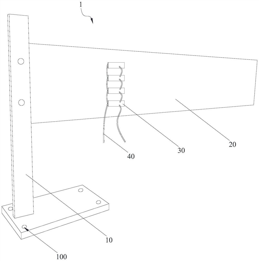 Cantilever type self-generating device and manufacturing method thereof