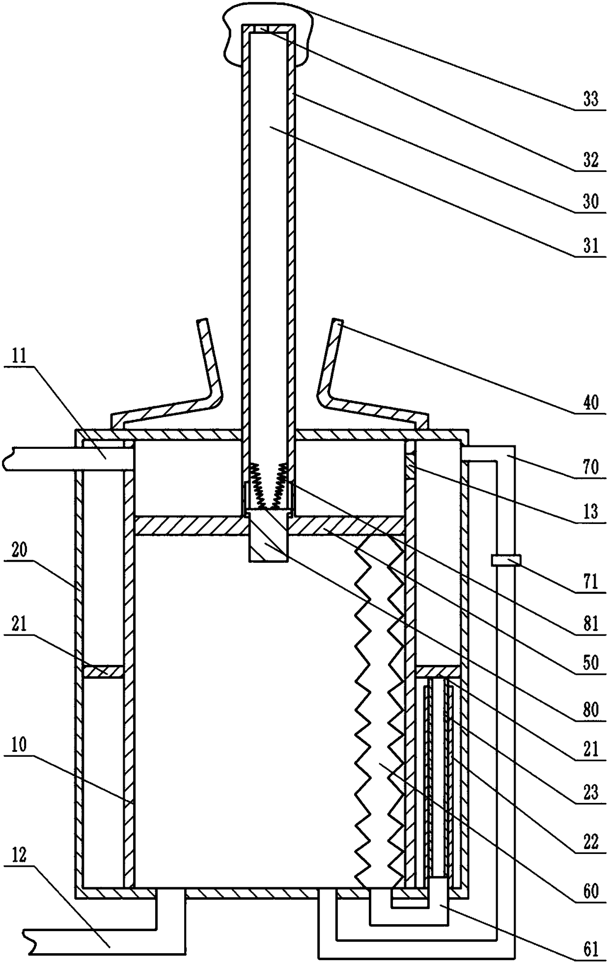 Hydraulic cylinder for discharging device