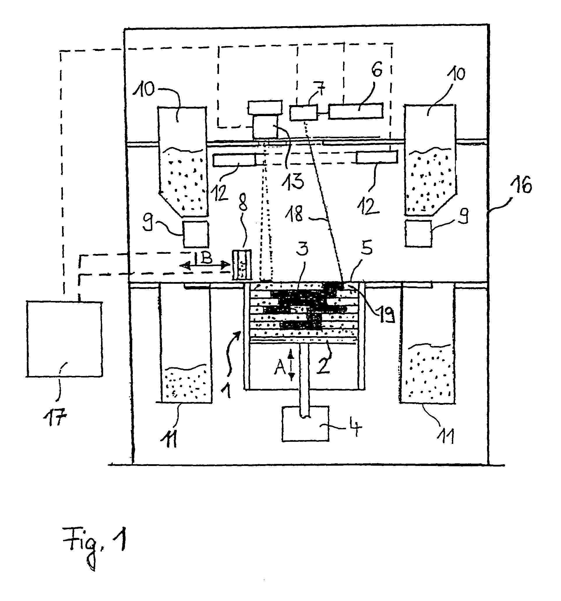 Device and method for manufacturing a three-dimensional object with a heated recoater for a building material in powder form