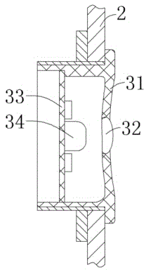 Automatically opening and closing elevator based on infrared sensor detection