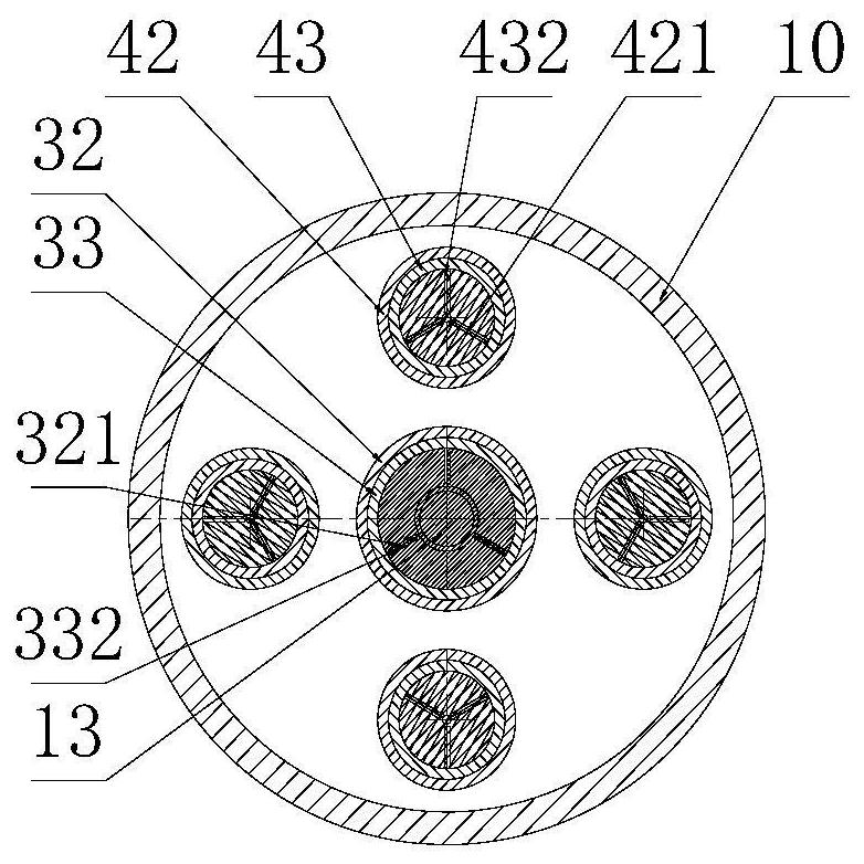 Liquid damper with damping force in direct proportion to displacement