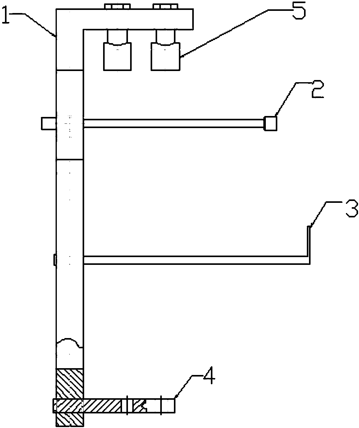 Sealing and locating clamp of blind cover of metal blade