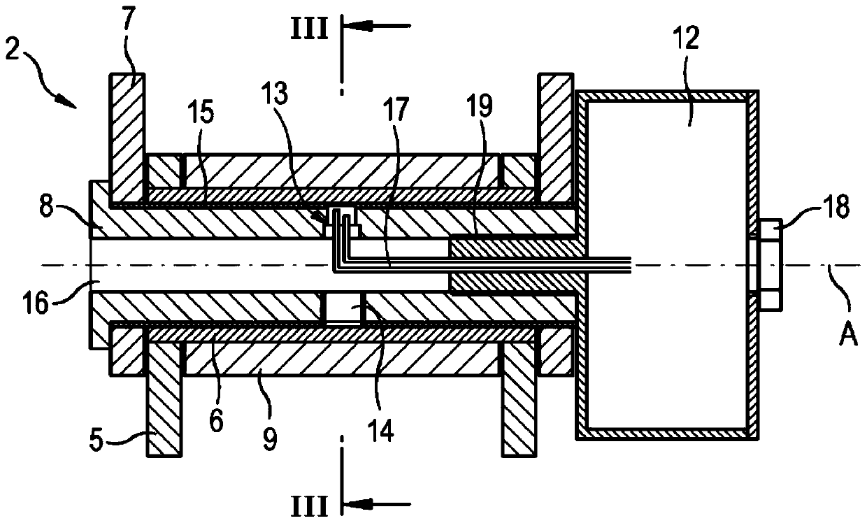 Industrial conveyor chain with wear sensor