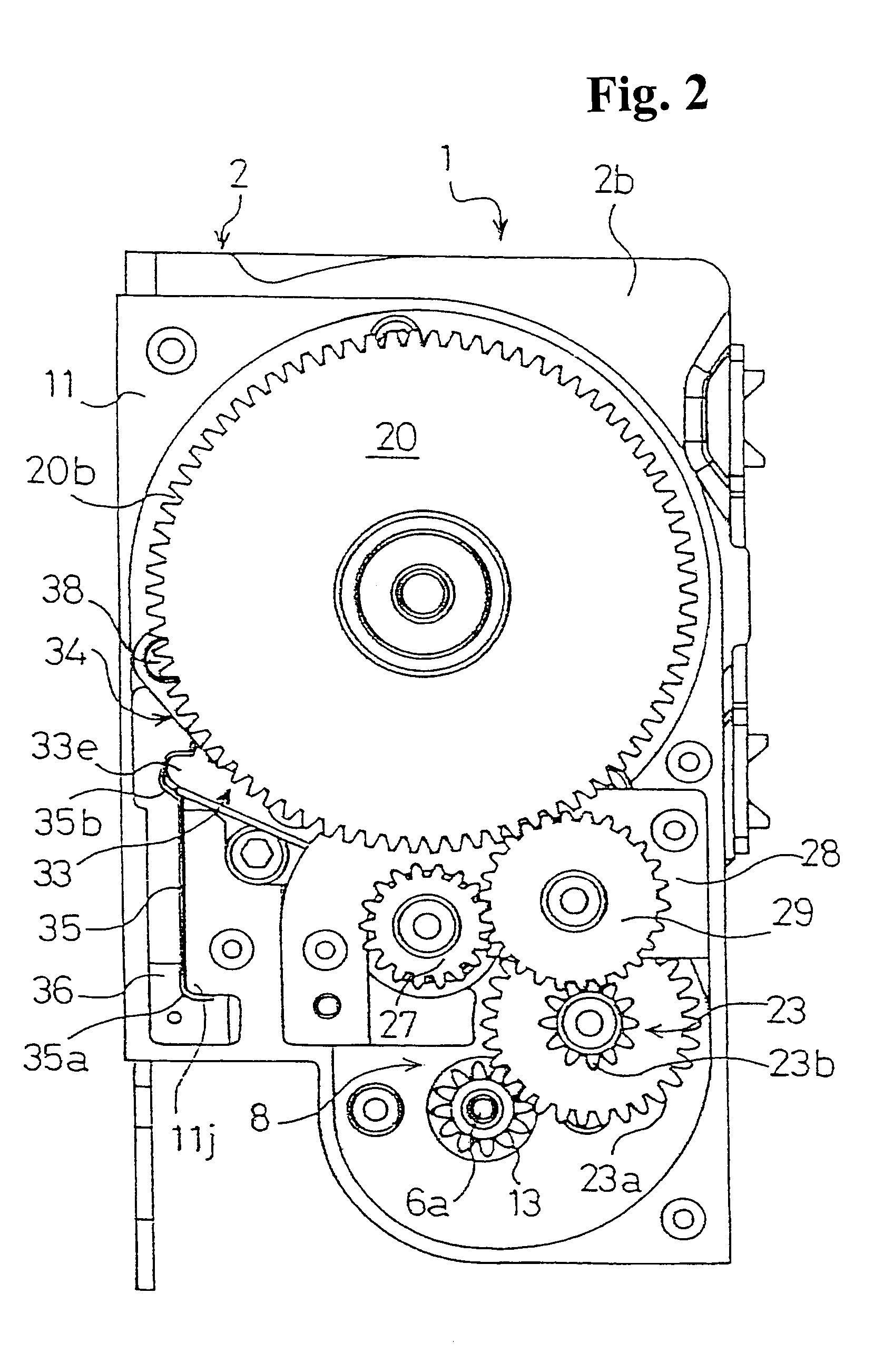 Seatbelt retractor and seatbelt device