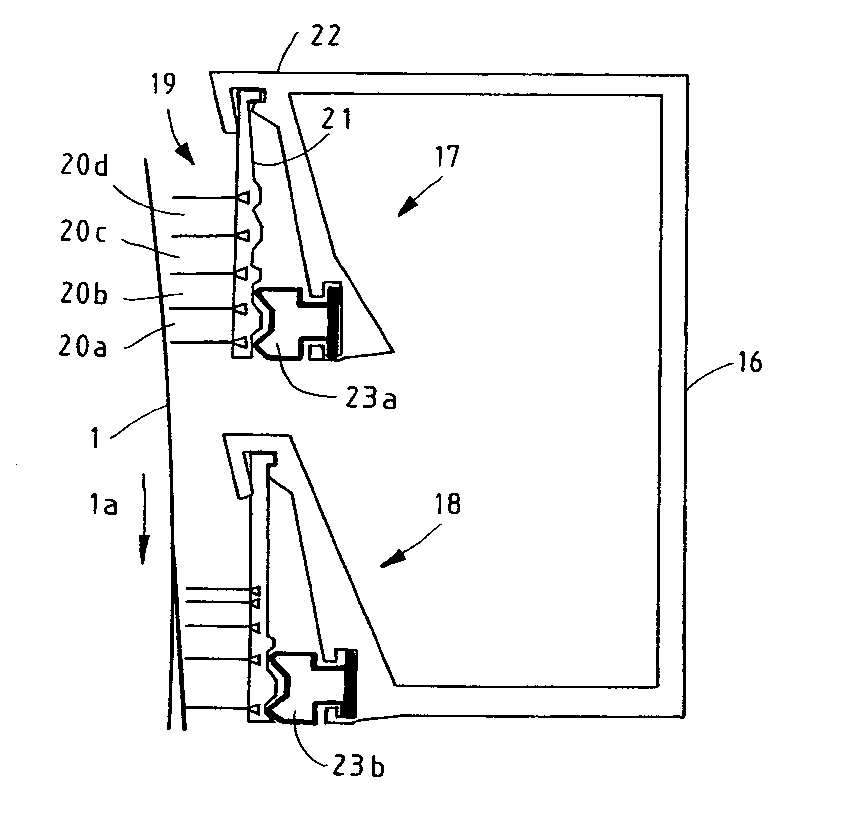 Sealing arrangement against a moving fabric