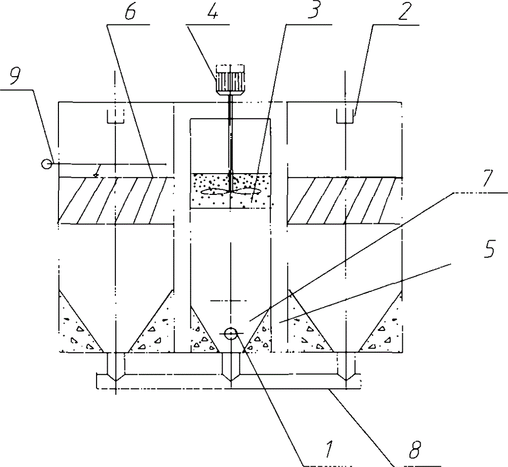 Efficient backwashing-free filtering clarification tank