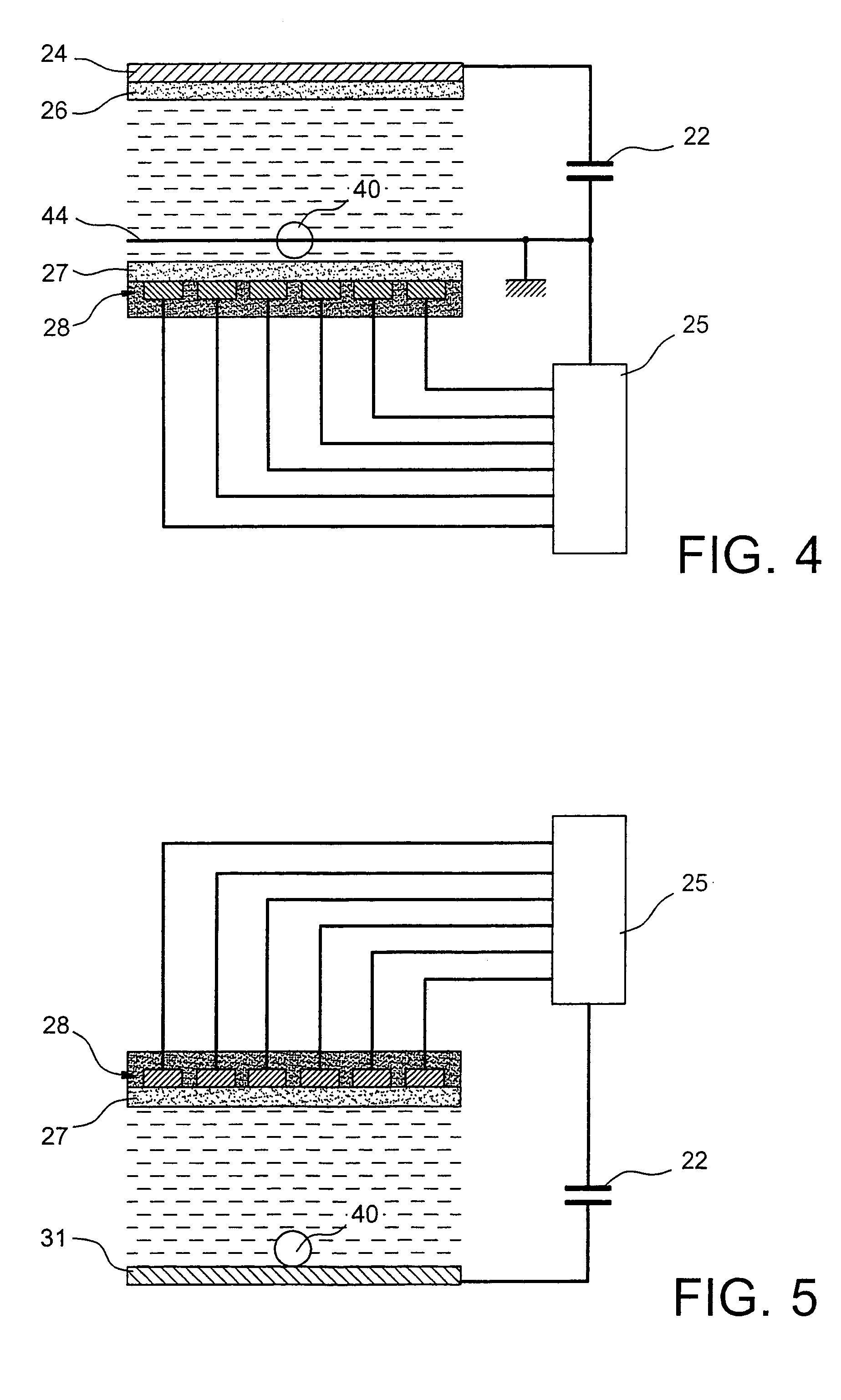 Device for controlling the displacement of a drop between two or several solid substrates