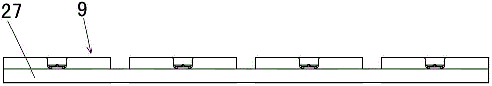 Non-uniform field strength plasma waste gas treatment device and treatment system