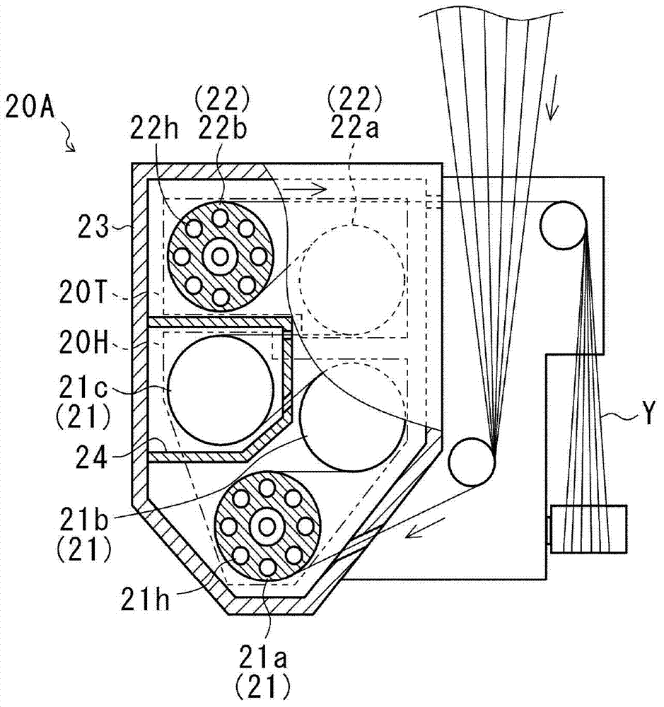 Yarn traction device