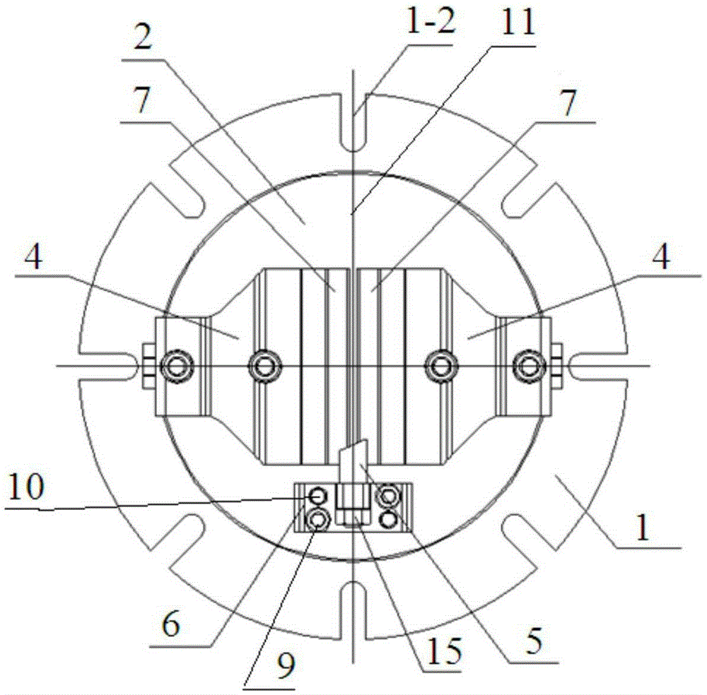 Improved type universal fixture for machining blade profile