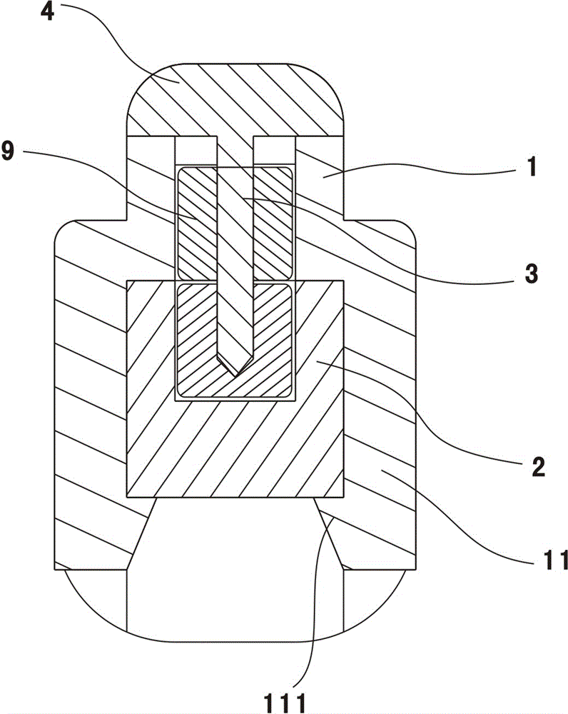 An electronic wire piercing connector